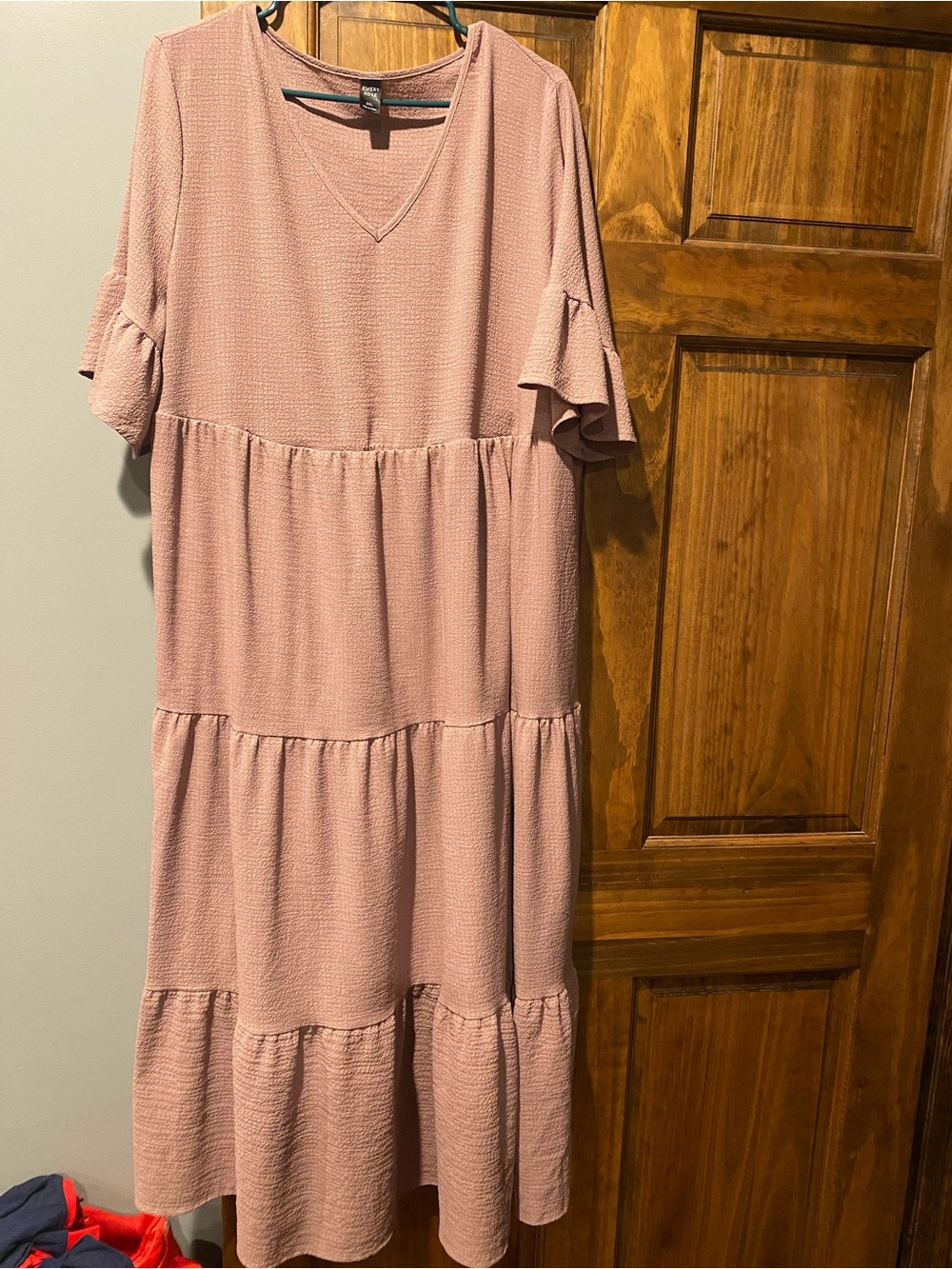 Emery Rose Mauve V-Neck Textured dress